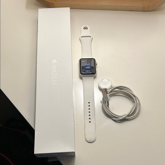 Apple Other - Apple Smartwatch, 42mm, series 1- White